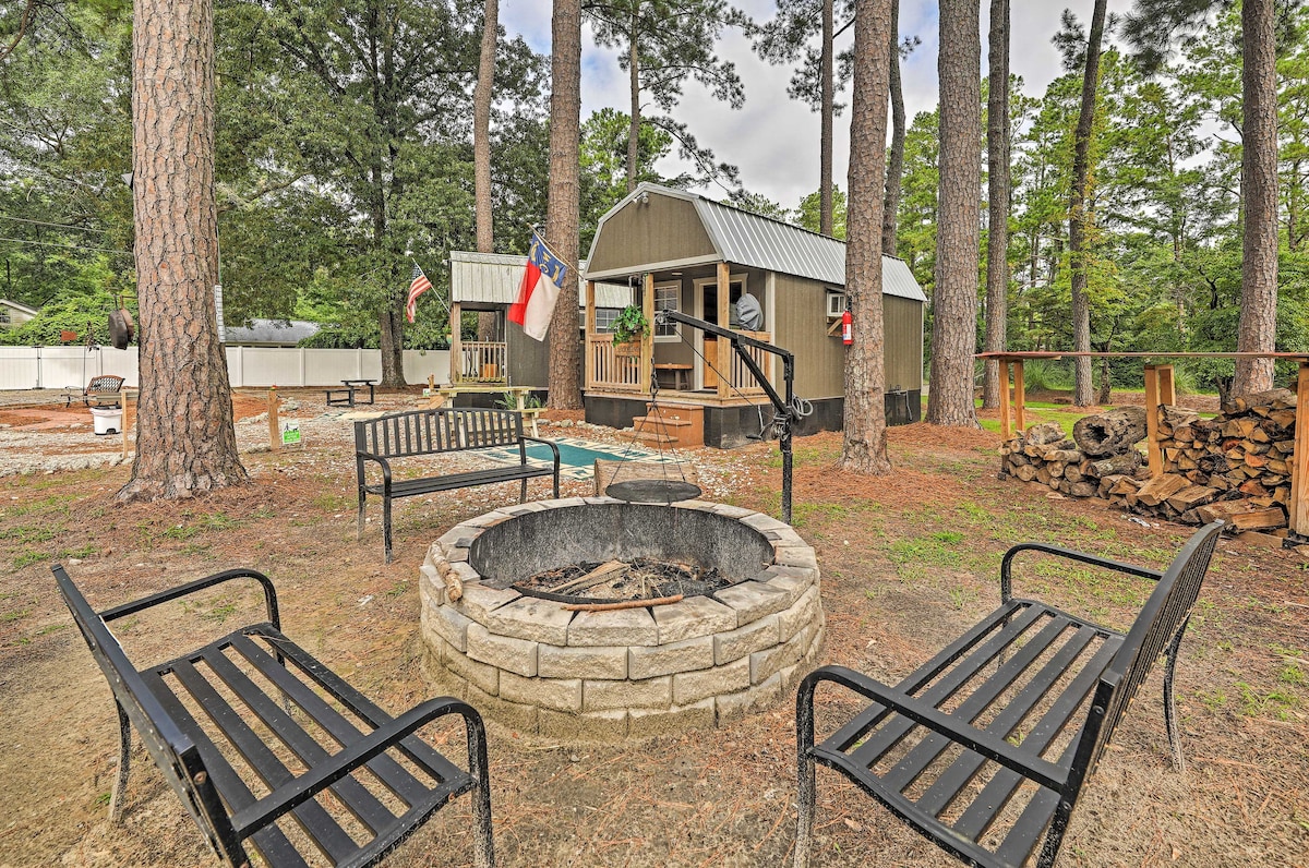 'The Gosling' Studio Cabin w/ River Access!