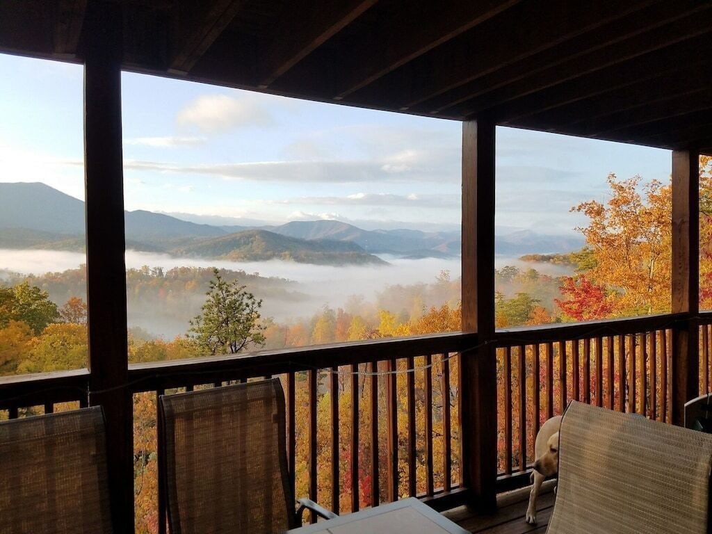 STUNNING Views, 6/6 Cabin 3 Miles from DWTN !!