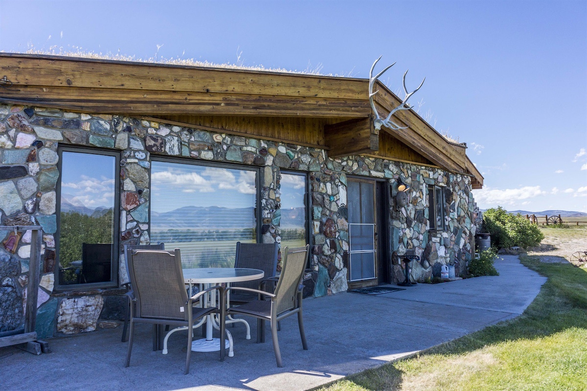 Spring Creek Retreat on the Madison River