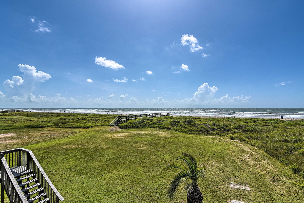 Casa Bonita Surfside w/ Direct Beach Access!