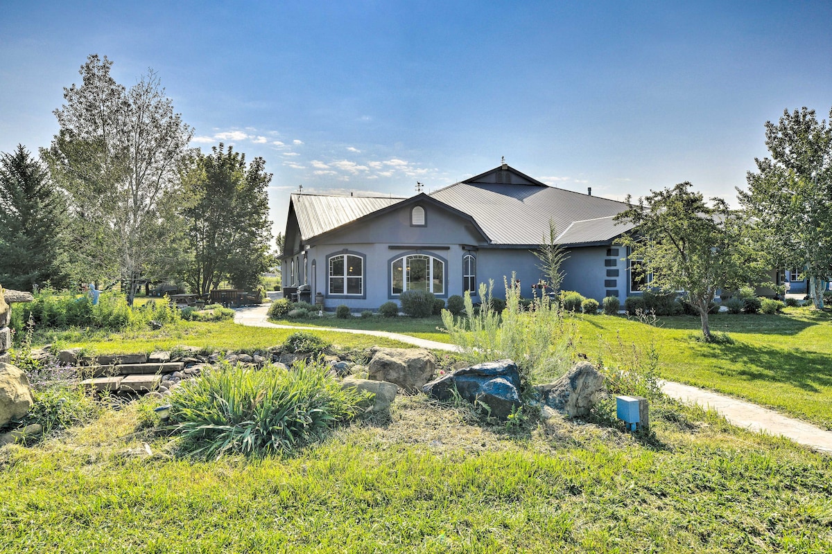 Flawless Durango Home w/ Theater + Pool Table