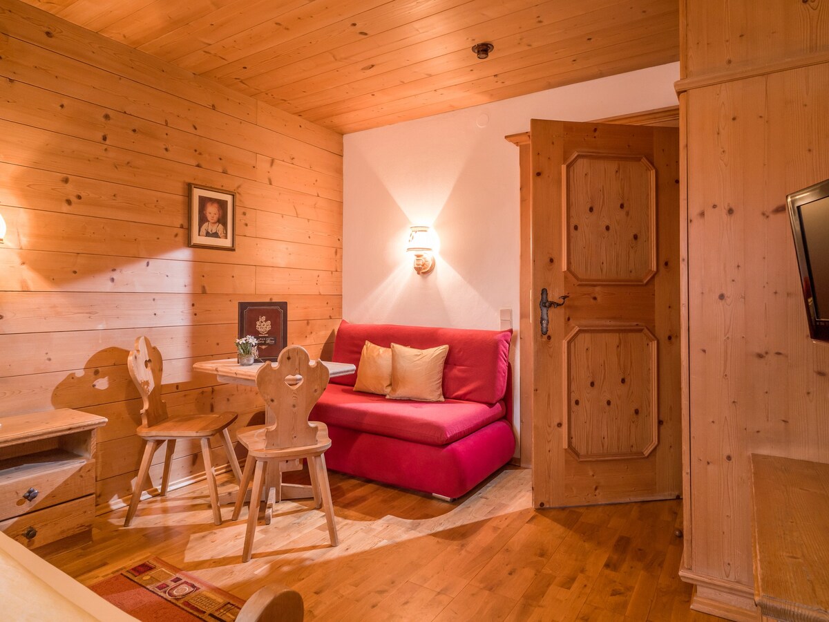 Holiday home with sauna near ski lift