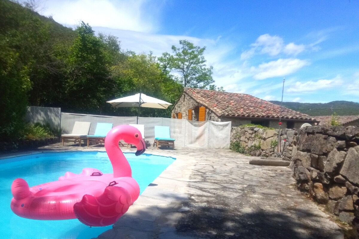Cottage with private pool in Cévennes