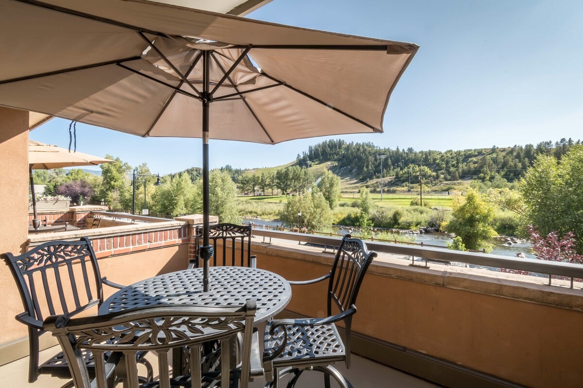 Waterside Village C | Stunning Mtn & River Views