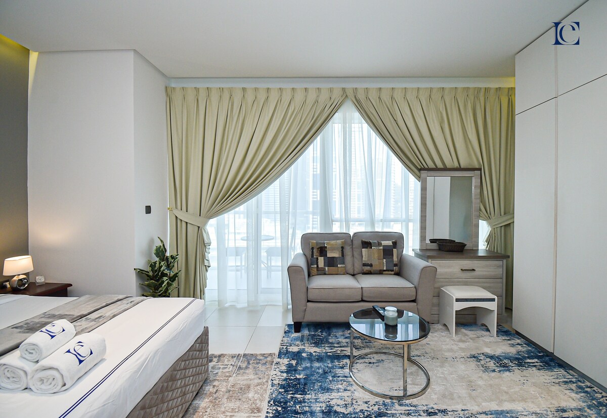 YRW -位于迪拜码头中心的宽敞单间公寓
