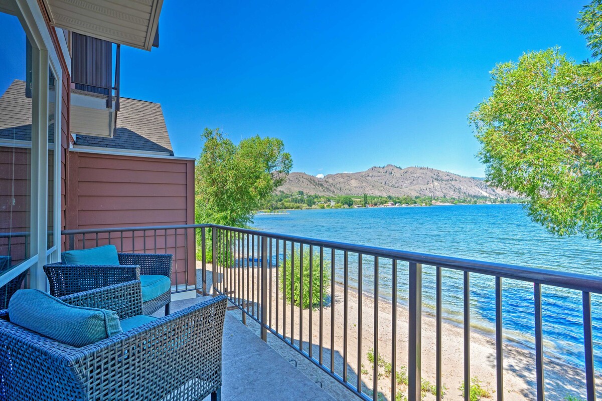 Lakefront Resort Townhome with Gas Grill & Kayaks!