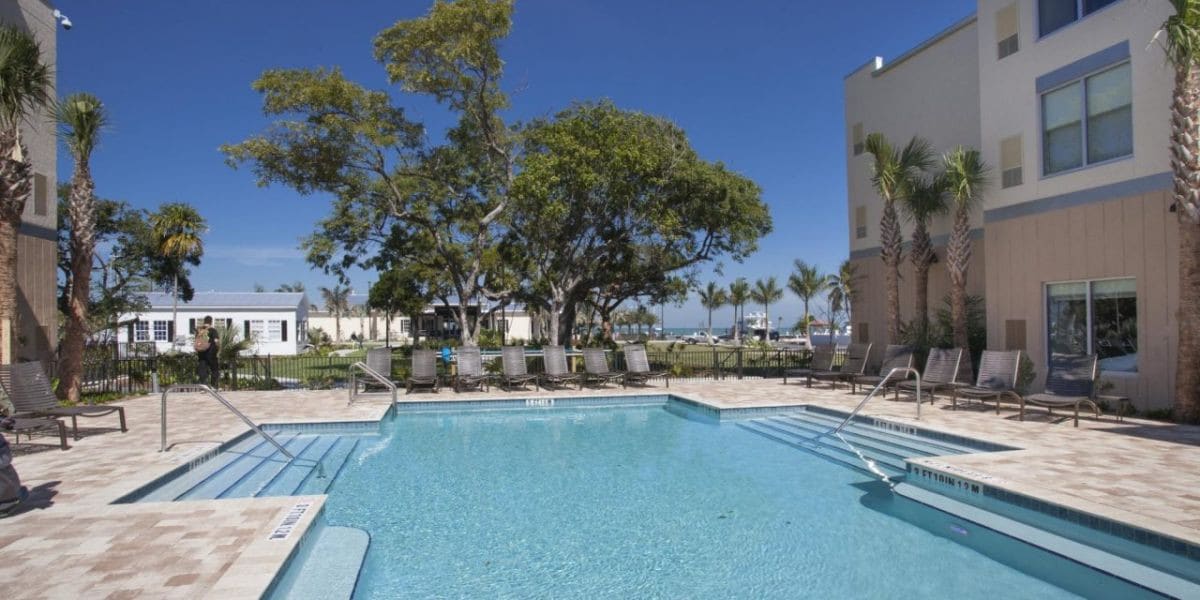 4个完美的家庭度假屋！游泳池、无线网络