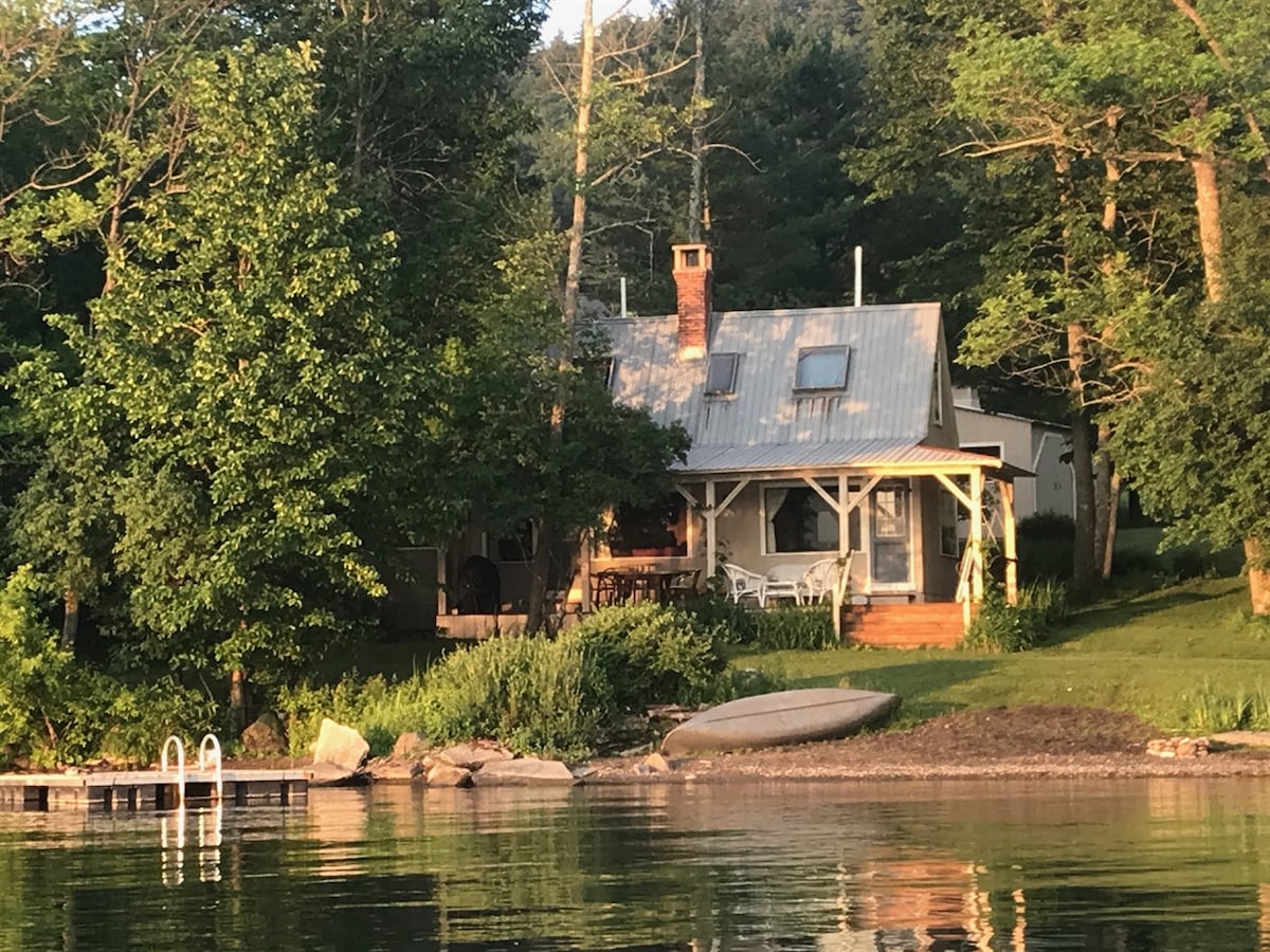 Hawk Nest - Lakefront  - Beach - Sunsets - Fire Ri