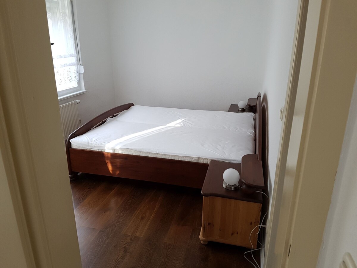 Ferienwohnung am Thüringen Radweg (Rauda) - LOH 09430, Ferienwohnung, 51qm, 2 Schlafzimmer, Max. 3 Personen