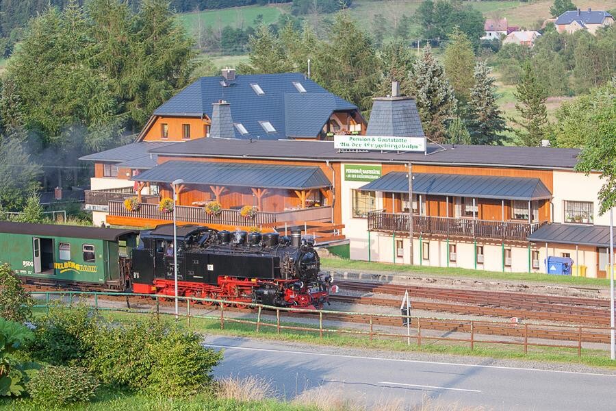 Familienzimmer mit Kochzeile (Erzgebirgsbahn)