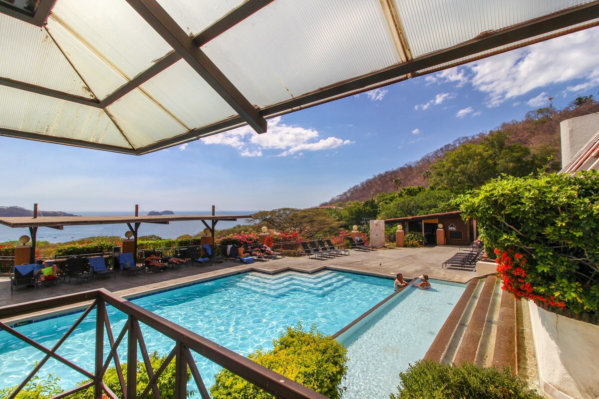 Sunny 3BR Oceanview | Balcony | Pool