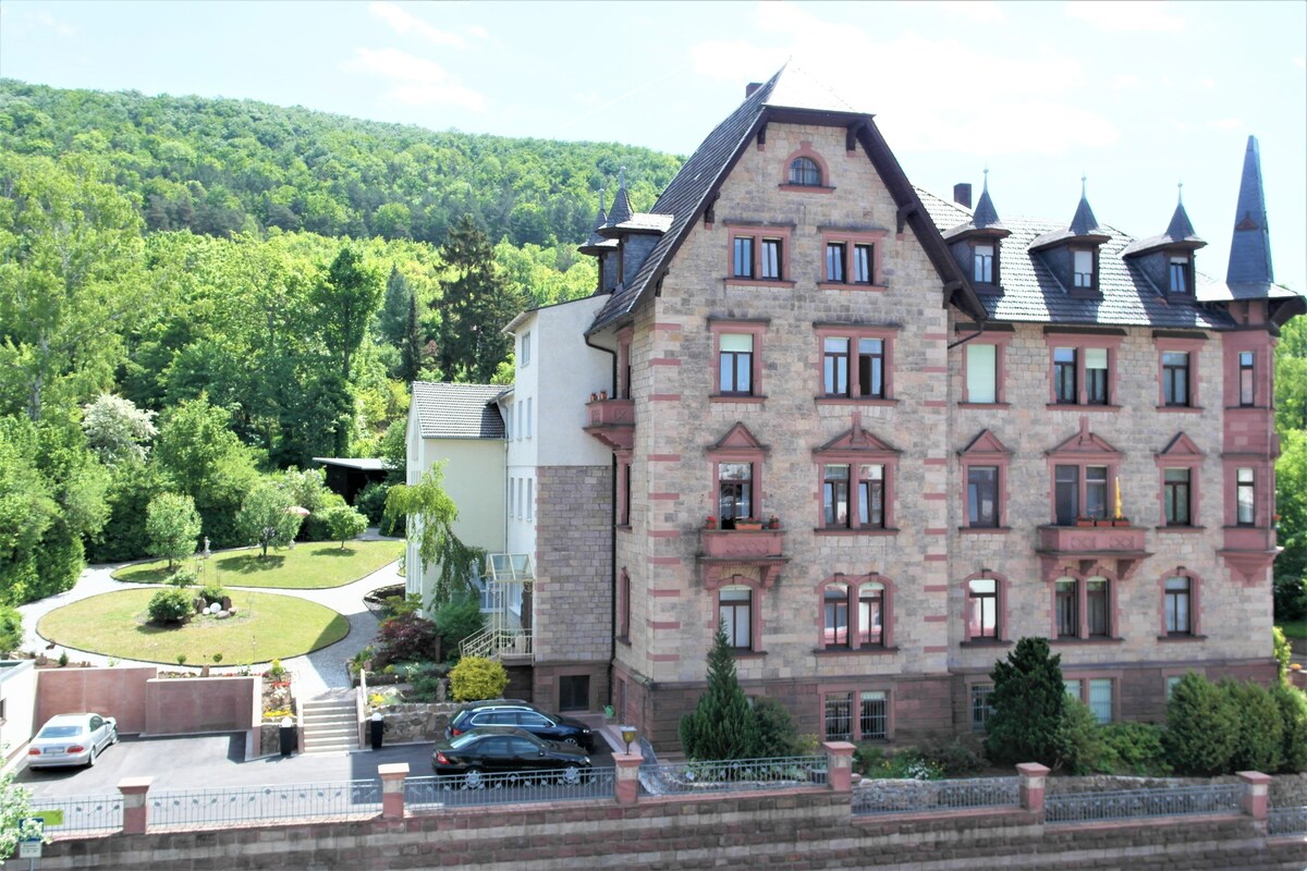 Bad Kissingen可供2位房客入住的公寓，面积为30平方米（ 69093 ）