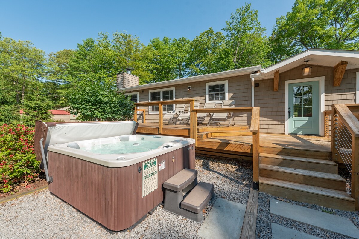 3BR | Private Dock | Hot Tub | Fire Pit [lkvoasis]
