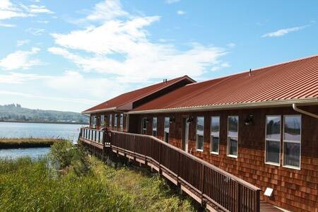 Historic Astoria Waterfront Views & Vintage Vibes