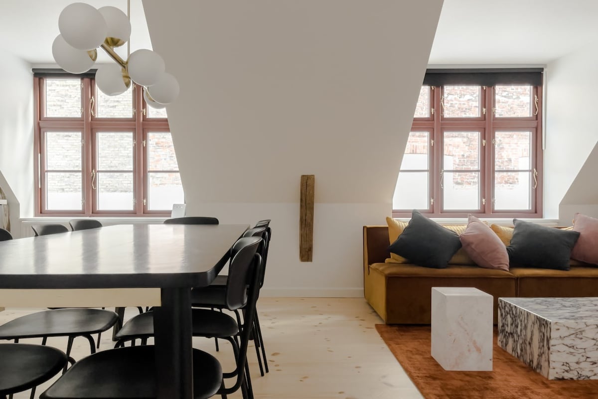 Amazing 4BR Flat For 10 Pax in Central CPH City