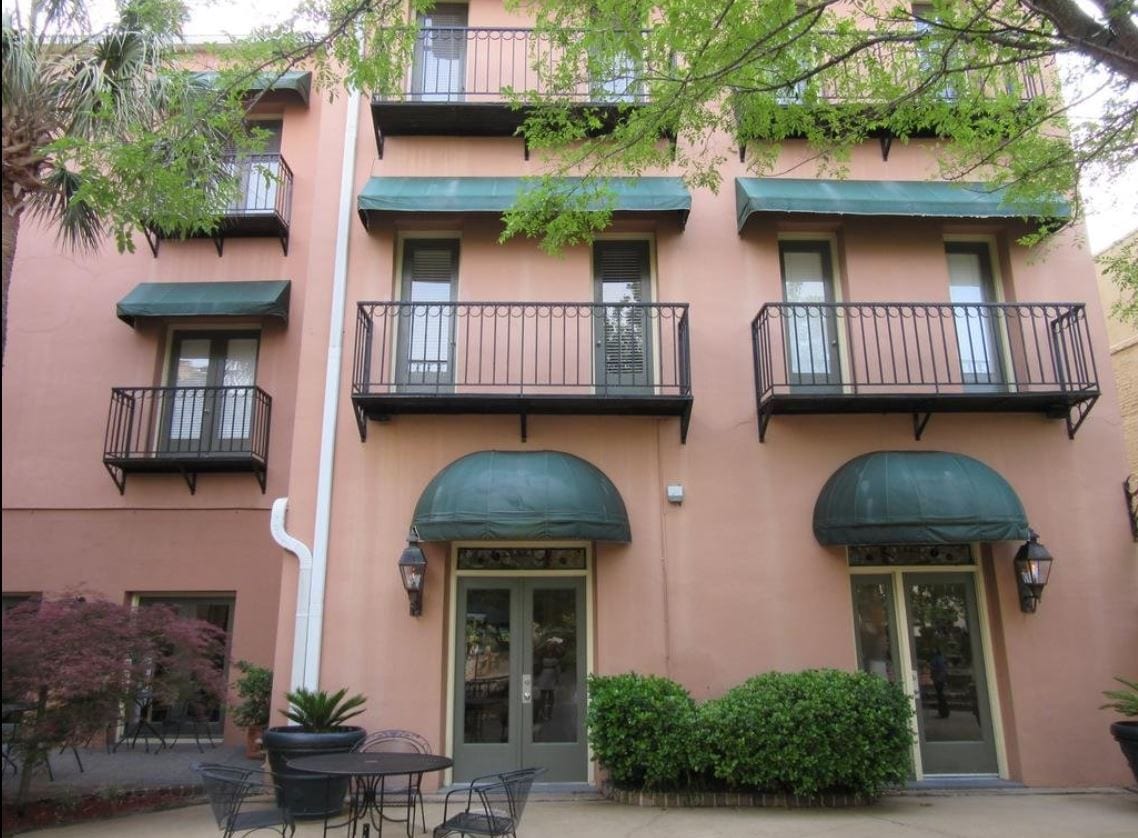 Heart of Charleston - Lodge Alley Inn 1 BR Loft