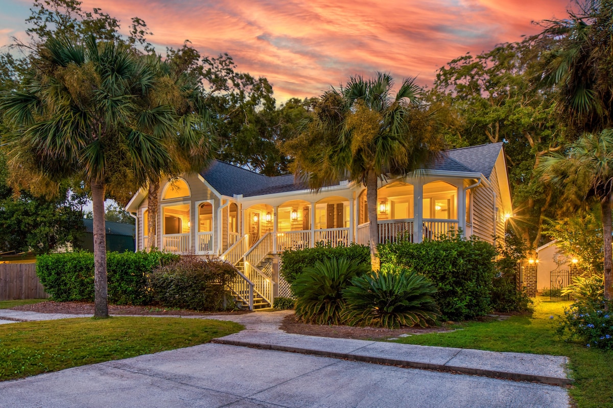 Palmetto by AvantStay | Gorgeous Character Home