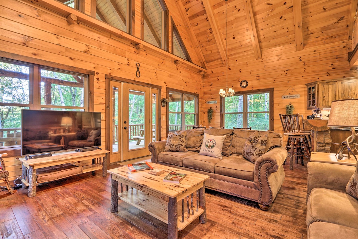 'Serenity Now' Cabin w/ Fire Pit + Game Room!