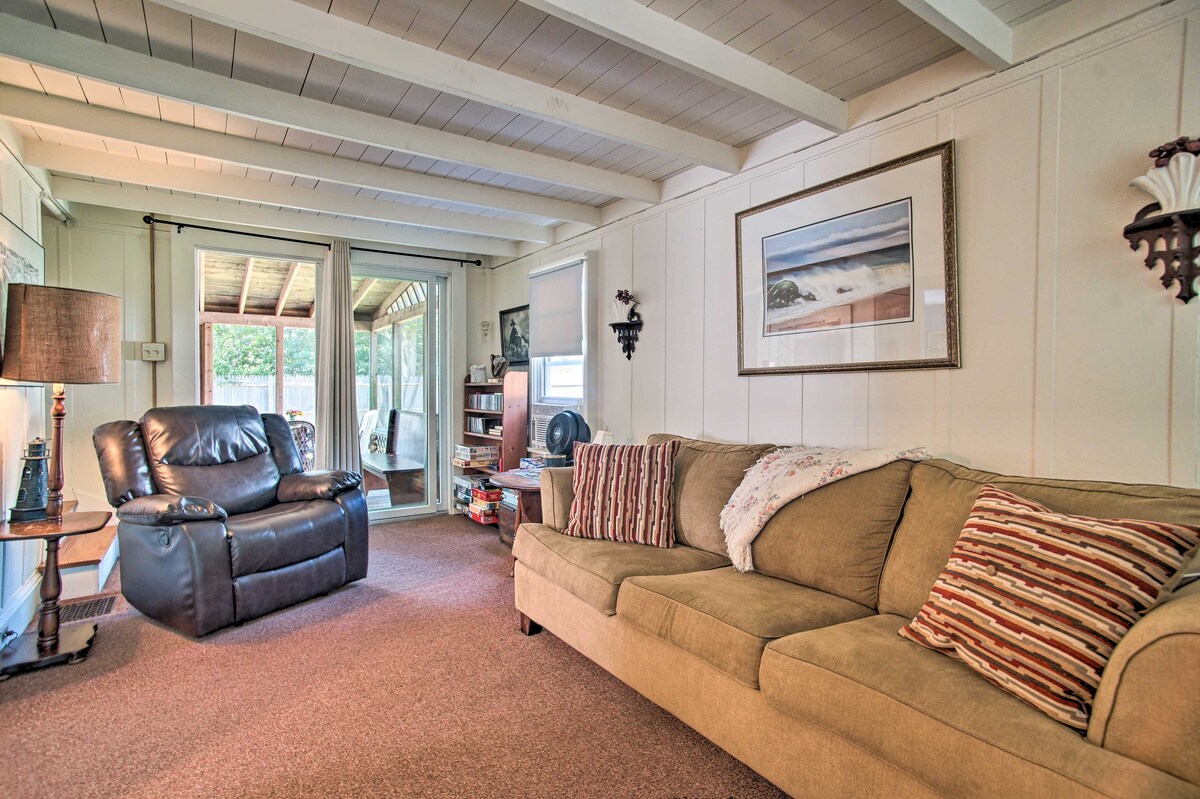 Charming MV Cottage: Walk to Dtwn Oak Bluffs!