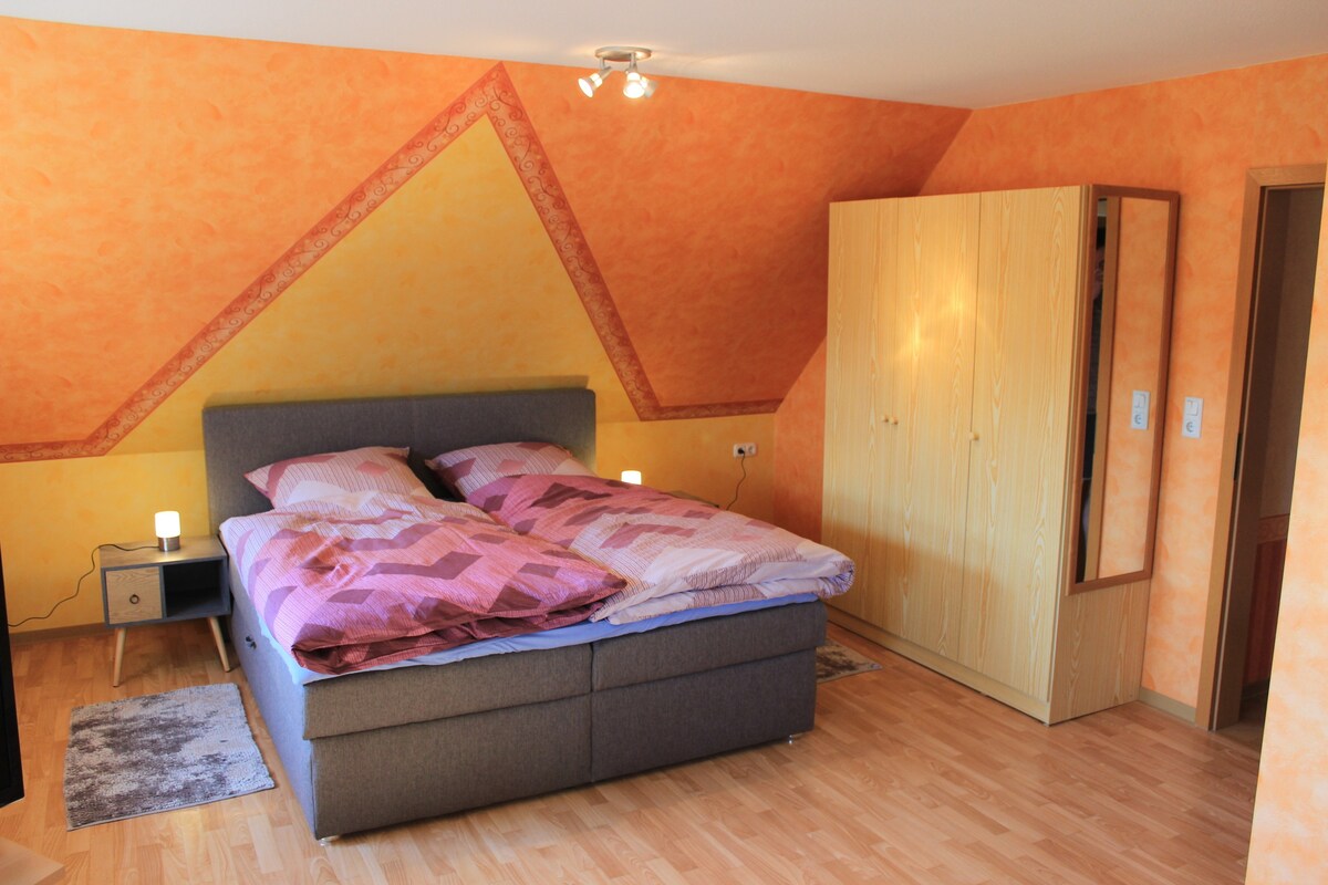 位于埃斯特韦根（ Esterwegen ）的公寓，可供4位房客入住，面积68平方米（ 121767 ）