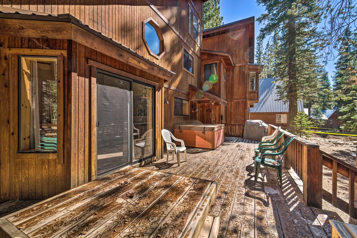 'Alpenglow': Large Tahoe Donner Home w/ Sauna