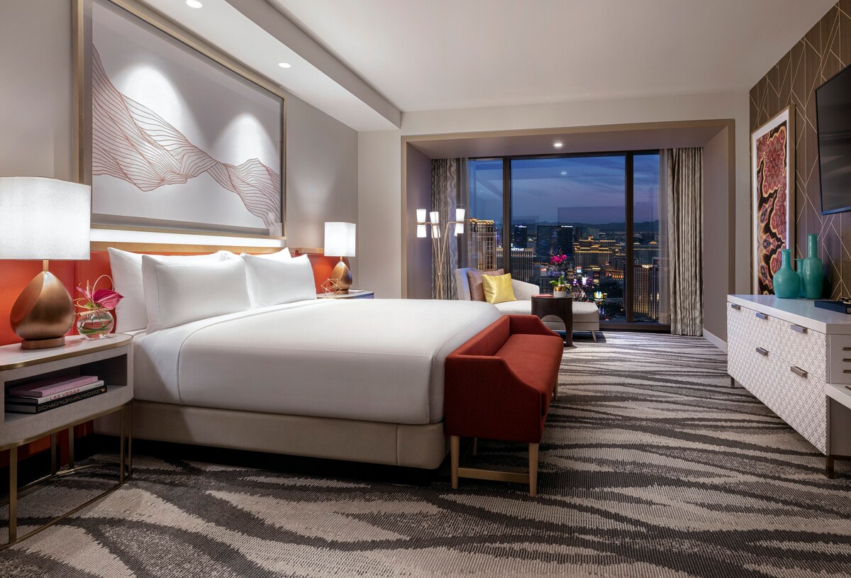 2-Bedroom Suite with 4 Beds and One Sofabed at Conrad Las Vegas at Resorts World by Suiteness