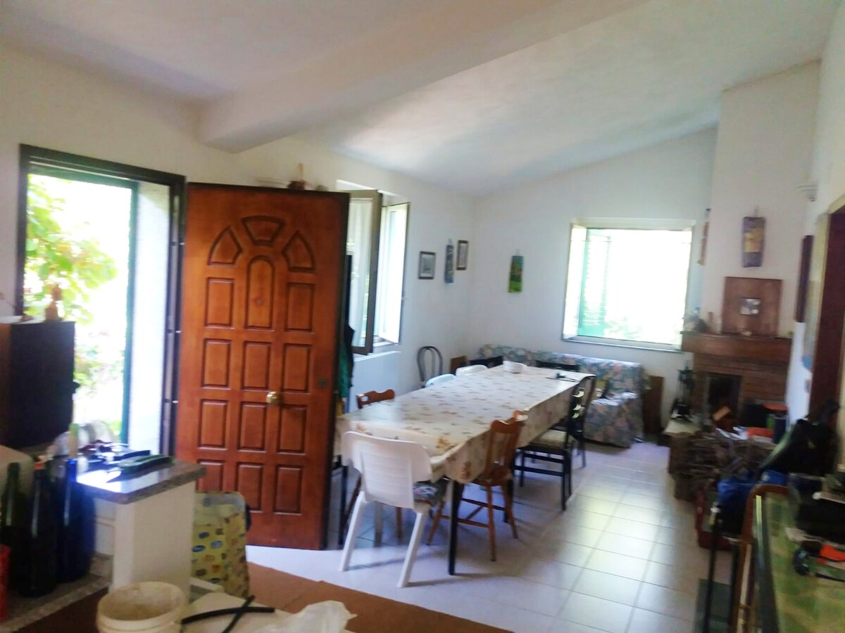 House for 5 ppl. with garden at Solano Superiore