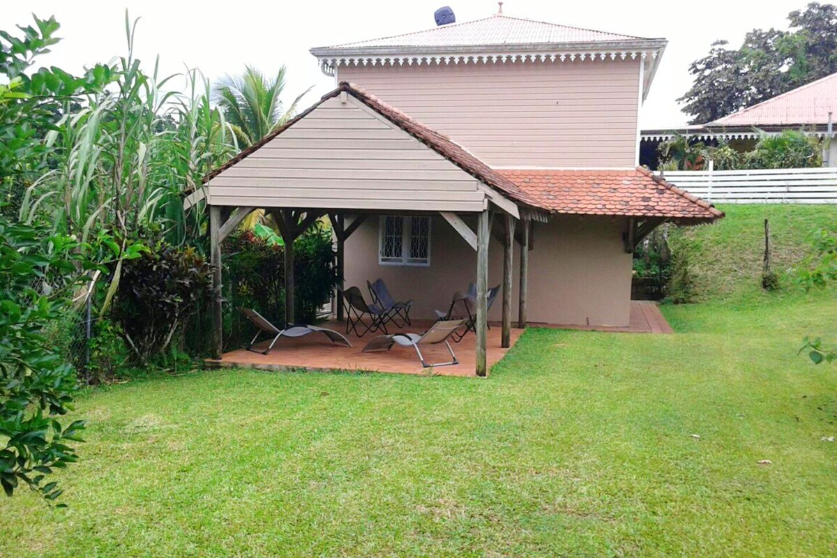 House 15 km away from the beach for 4 ppl.