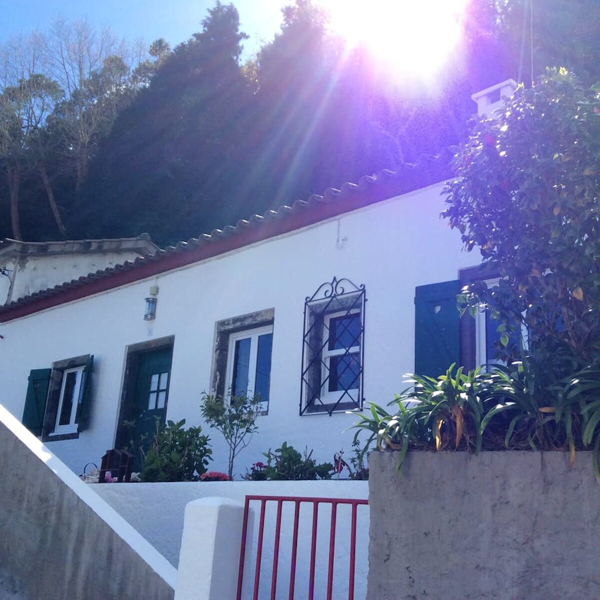 Nice house for 4 ppl. with balcony at Furnas