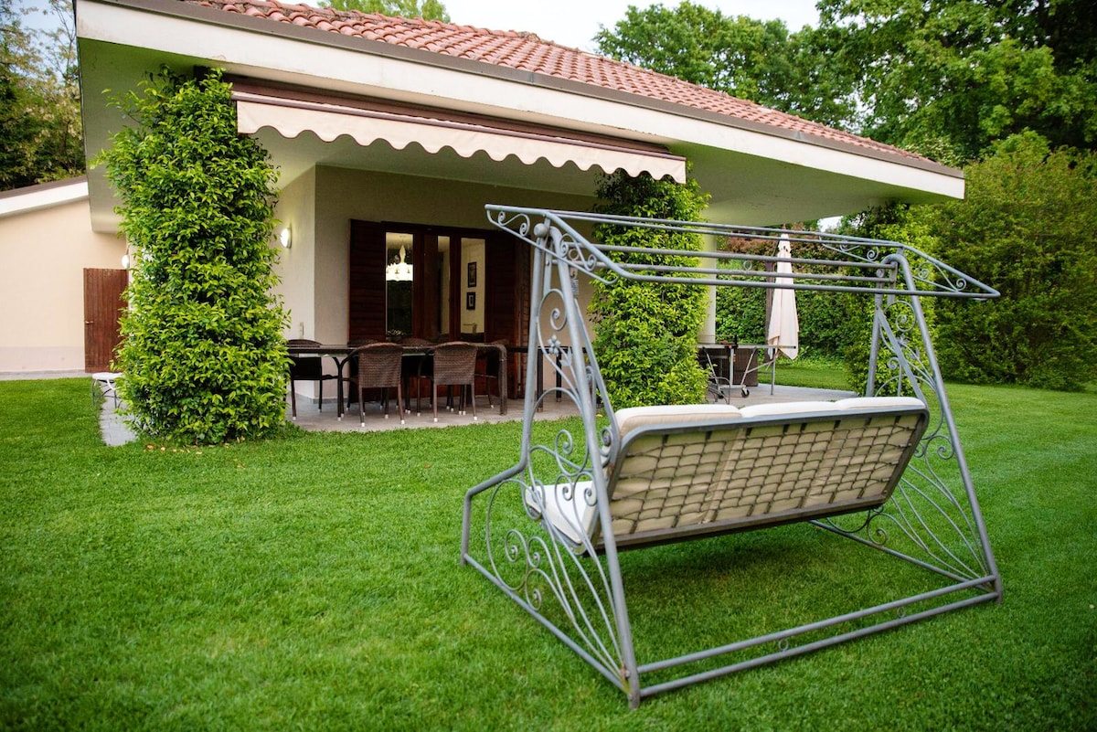 Villa for 9 ppl. with swimming-pool at Alvignano