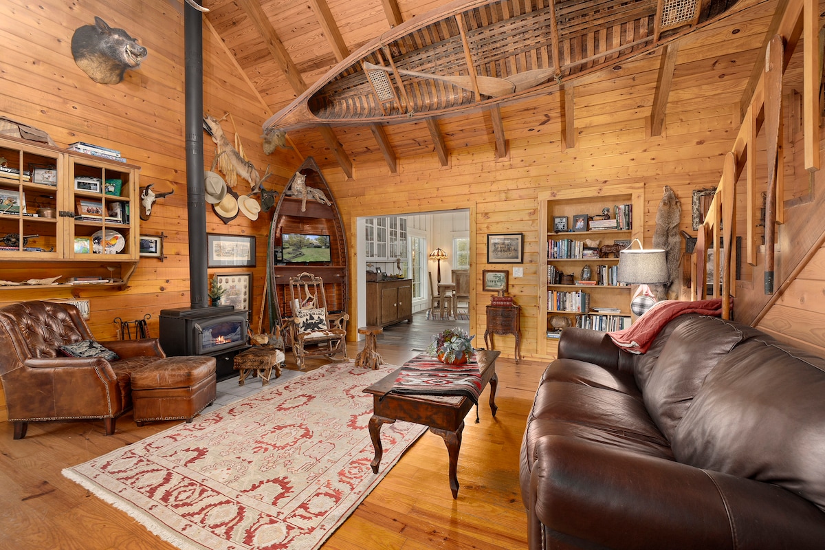 Papas Place-River Front Cabin-By DT Eureka Springs