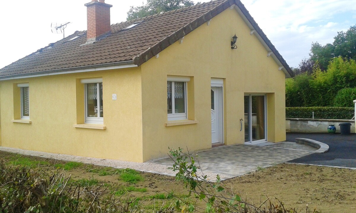 House for 7 ppl. with garden at Thil-sur-Arroux