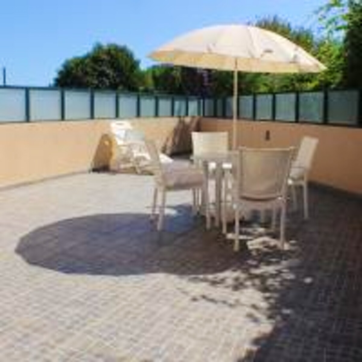 Apartement 2 km away from the beach with jacuzzi