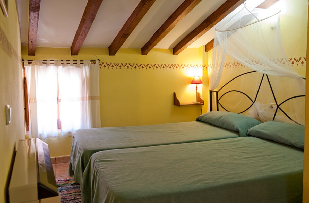 Appartement for 2 ppl. at Robledillo de Gata