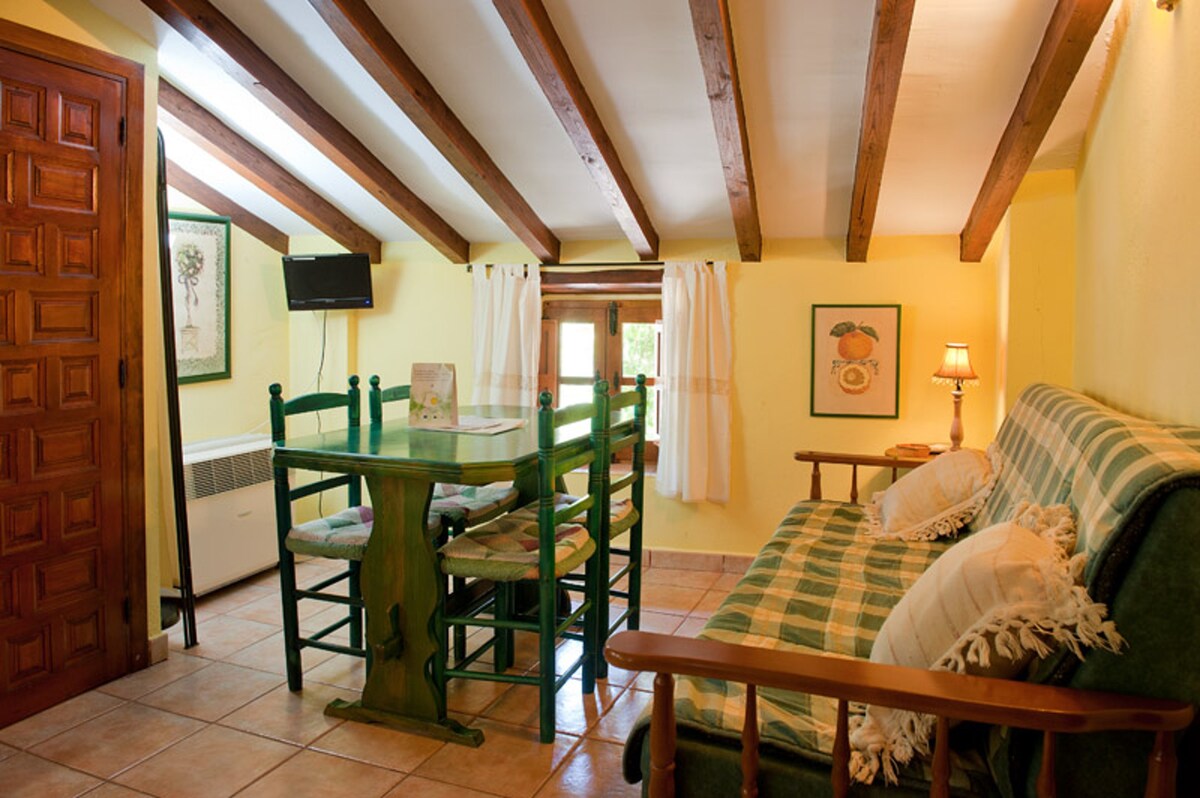 Appartement for 2 ppl. at Robledillo de Gata