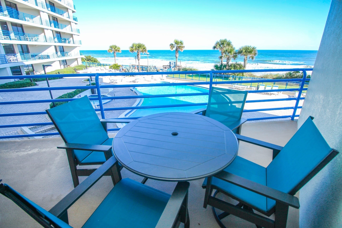 Luxury Condo with Gorgeous Oceanfront Views