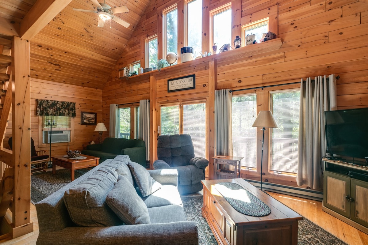 Eagle Bend Lodge of Pine Creek Rail Trail中心