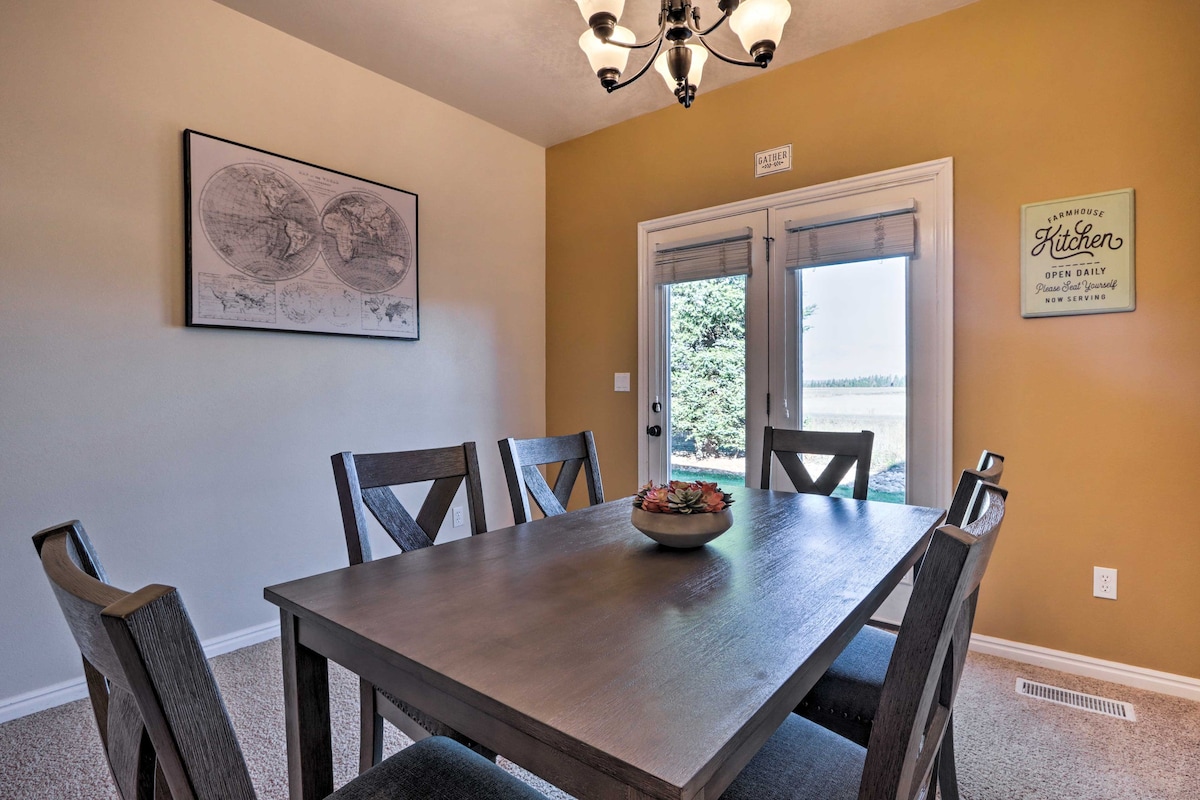 Cozy Donnelly Townhome < 6 Mi to Fish & Ski!