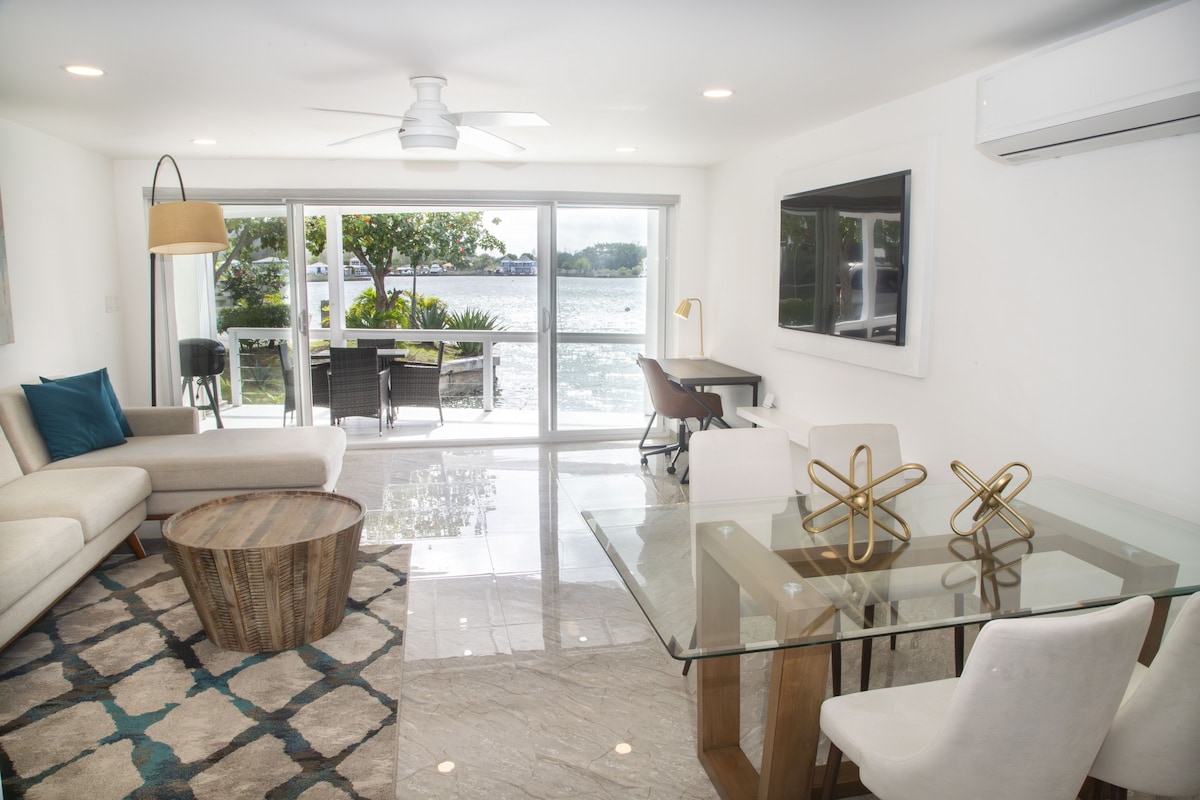 232b South Finger, Waterfront Villa, Jolly Harbour