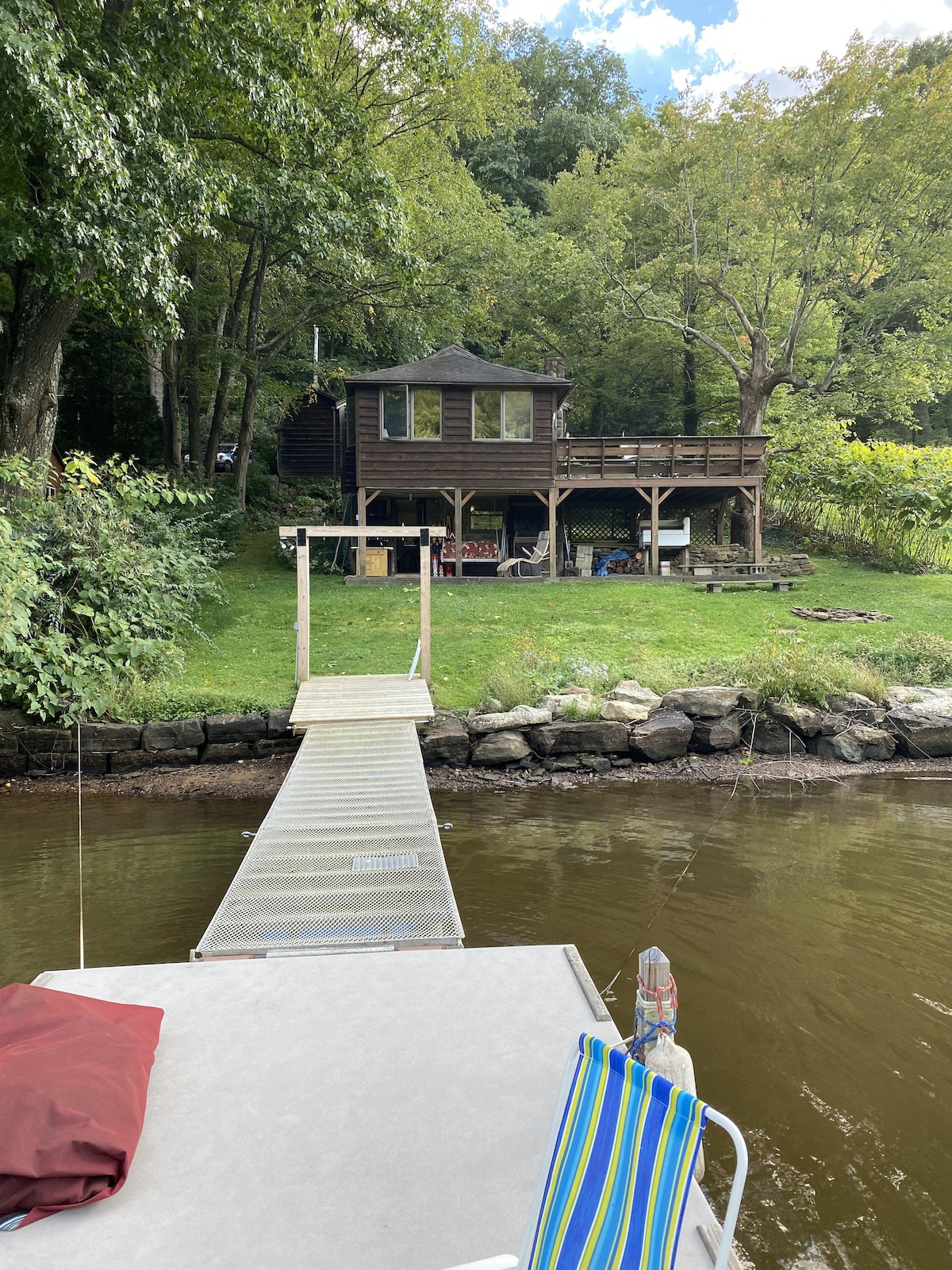 Garby 's River Retreat