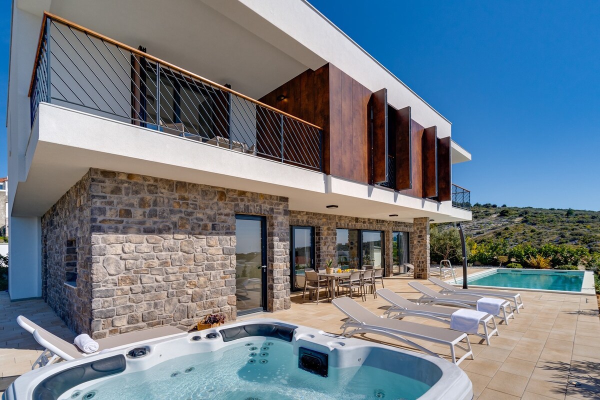 Seaview Villa Dolac-pool, Hot tub, and Billiards