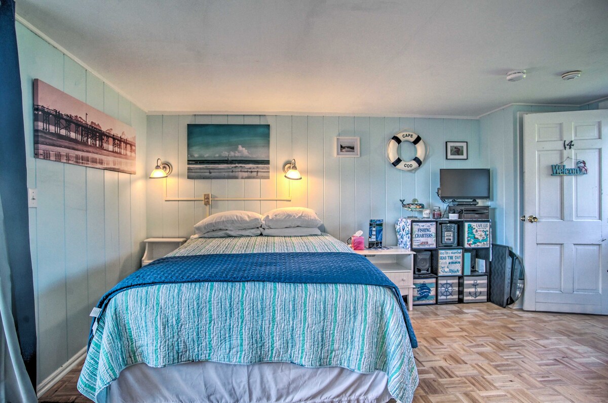 位于科德角（ Cape Cod ）的舒适单间公寓，带家具齐全的露台！