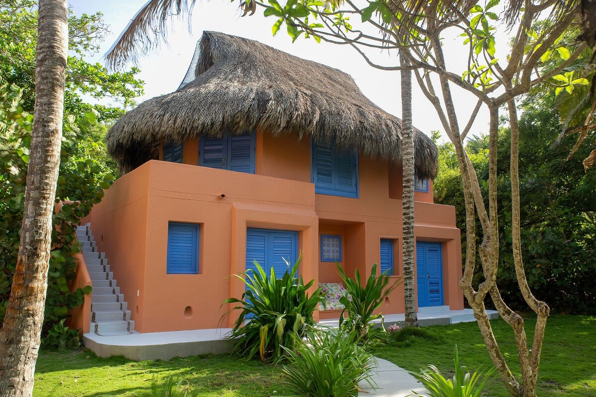 Car073 - Charming villa in Islas del Rosario, Cart