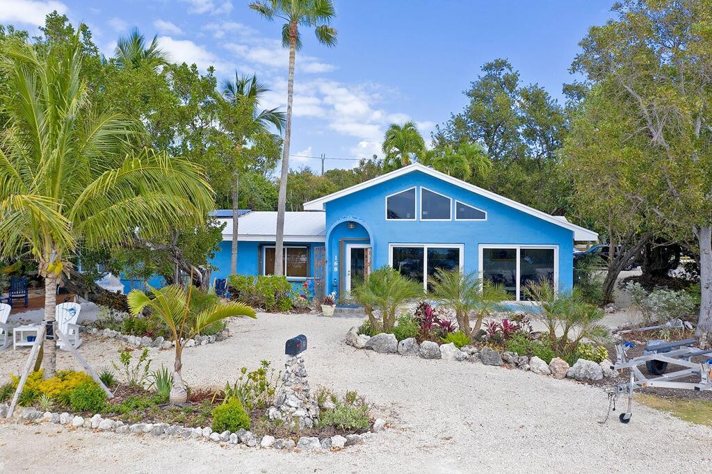 Sunset Crush- A ranch style home on the bay