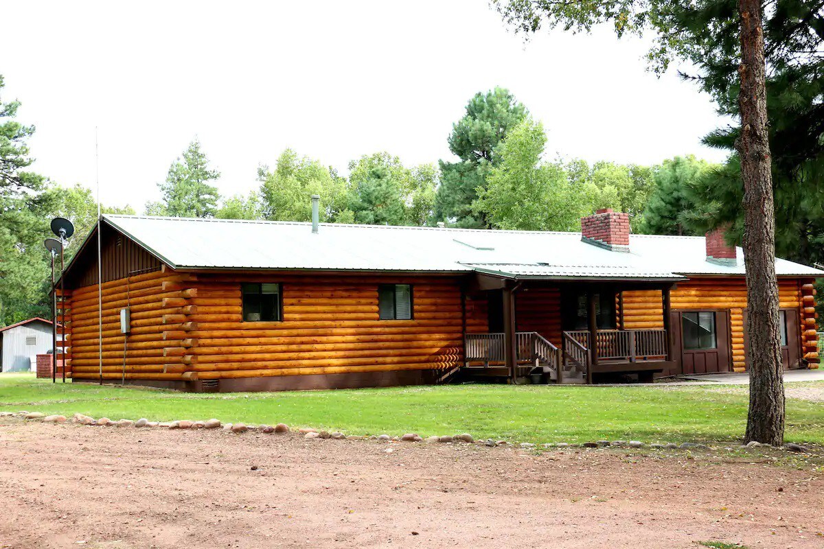 Legacy Cabin secluded retreat in National Forest