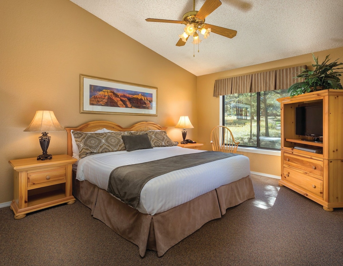 FLAGSTAFF RESORT ✦ 2 Bedrooms ✦ 2 Baths ✦