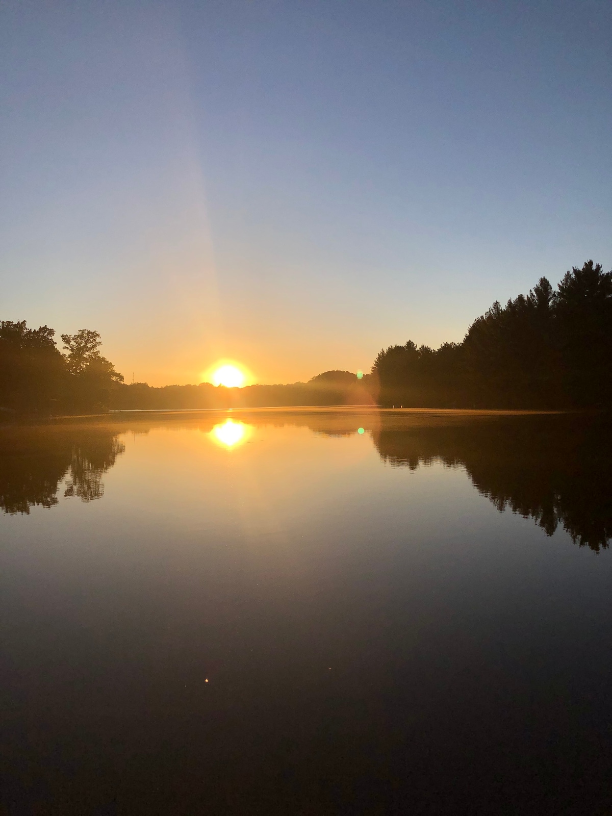 Elkhorn Lodge on Lake McGinnis