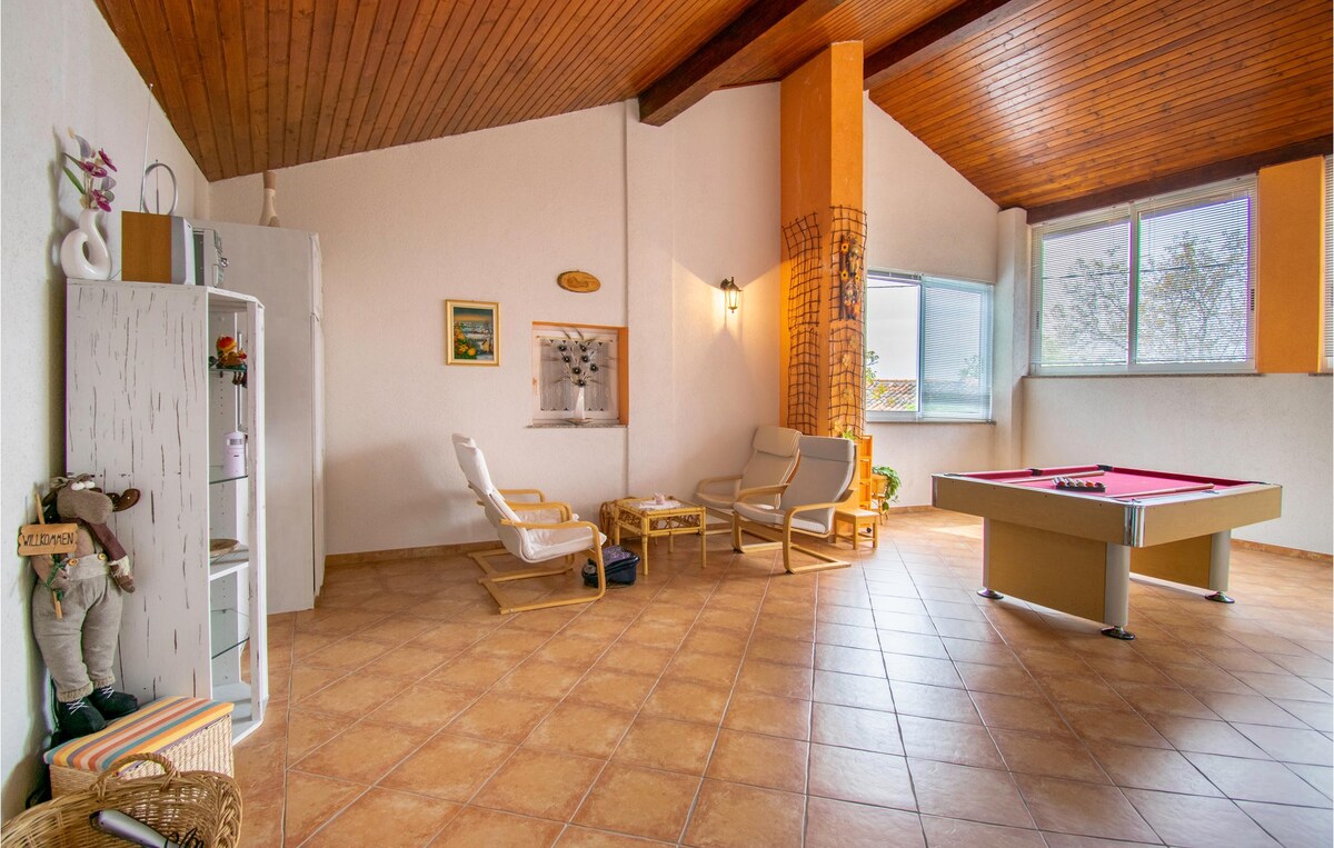 斯坦杰尔令人惊叹的房源，设有3间卧室、按摩浴缸