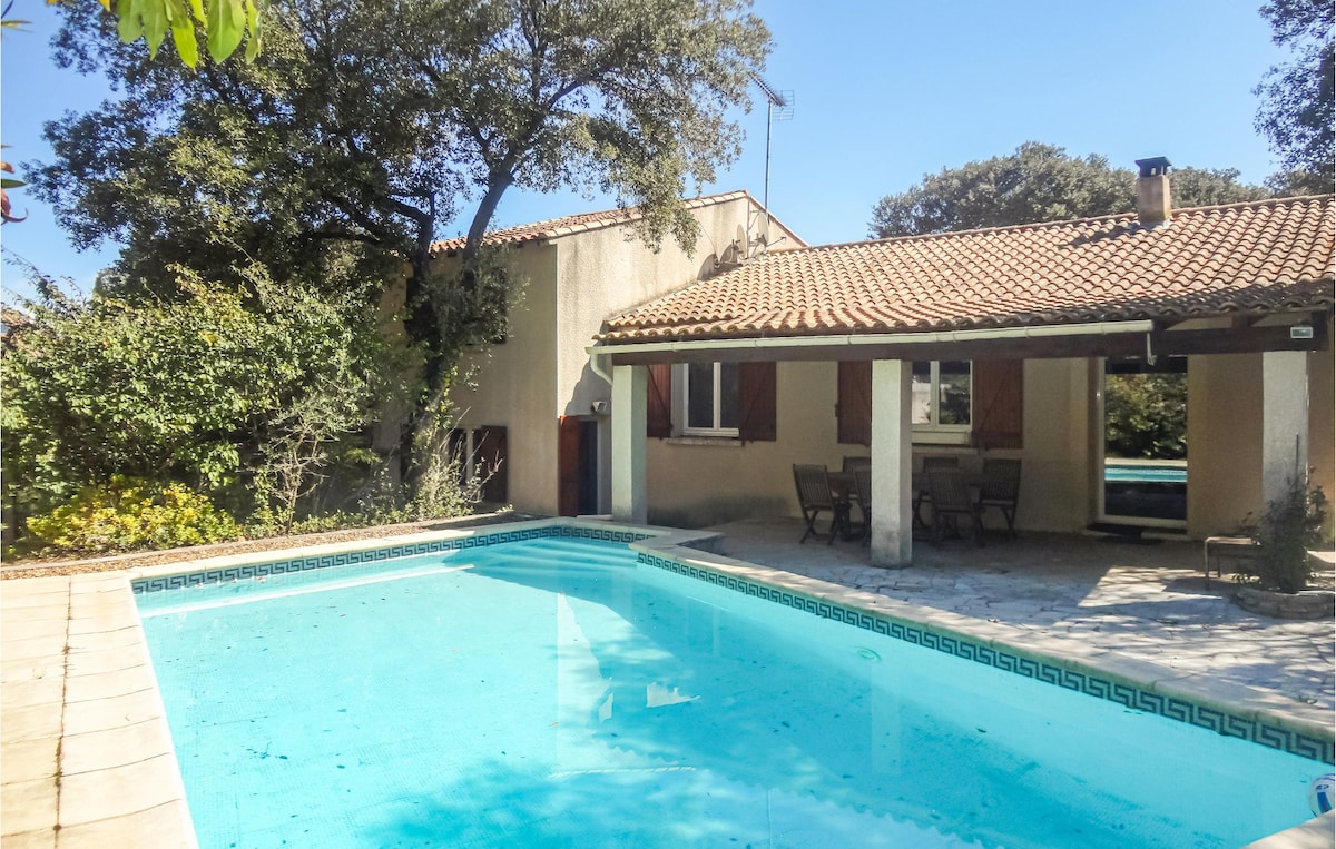 Stunning home , Outdoor swimming pool