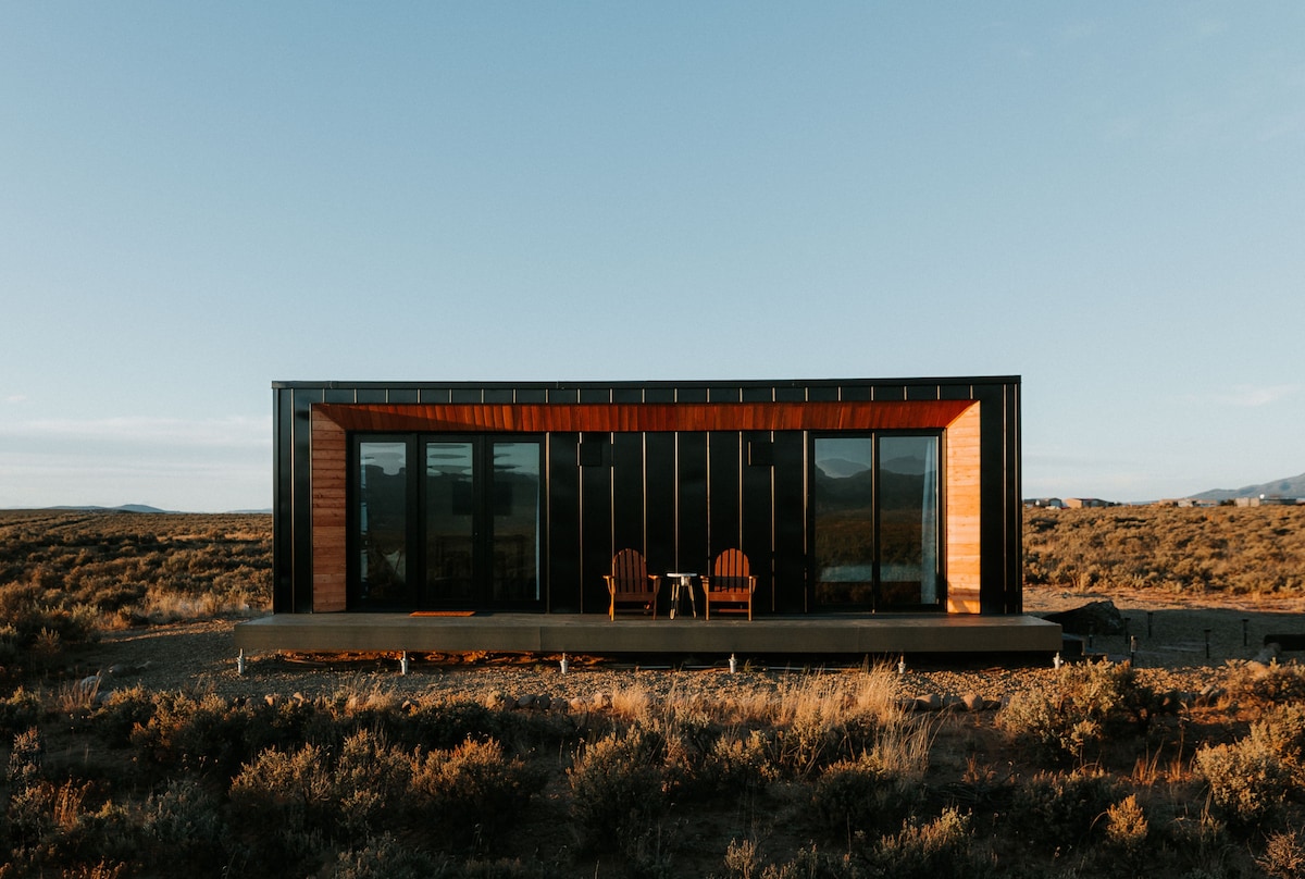 Taos Skybox "Stargazer" High Desert Retreat